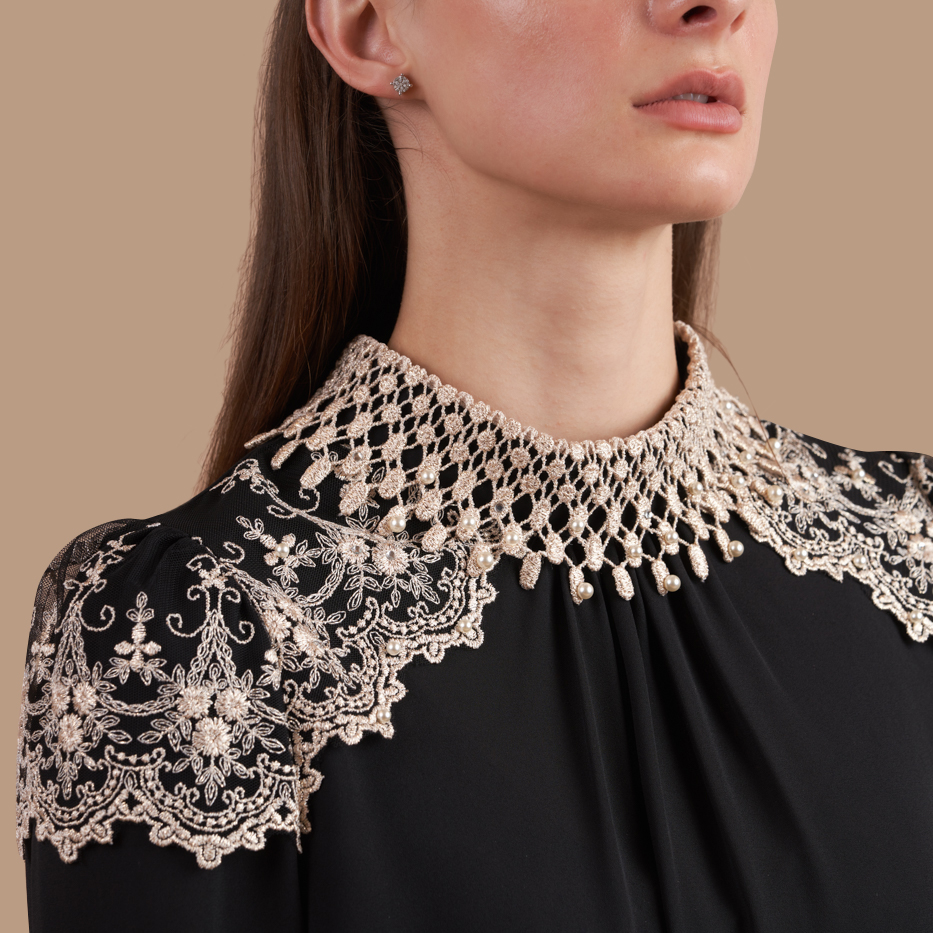 Mid collar lace blouse